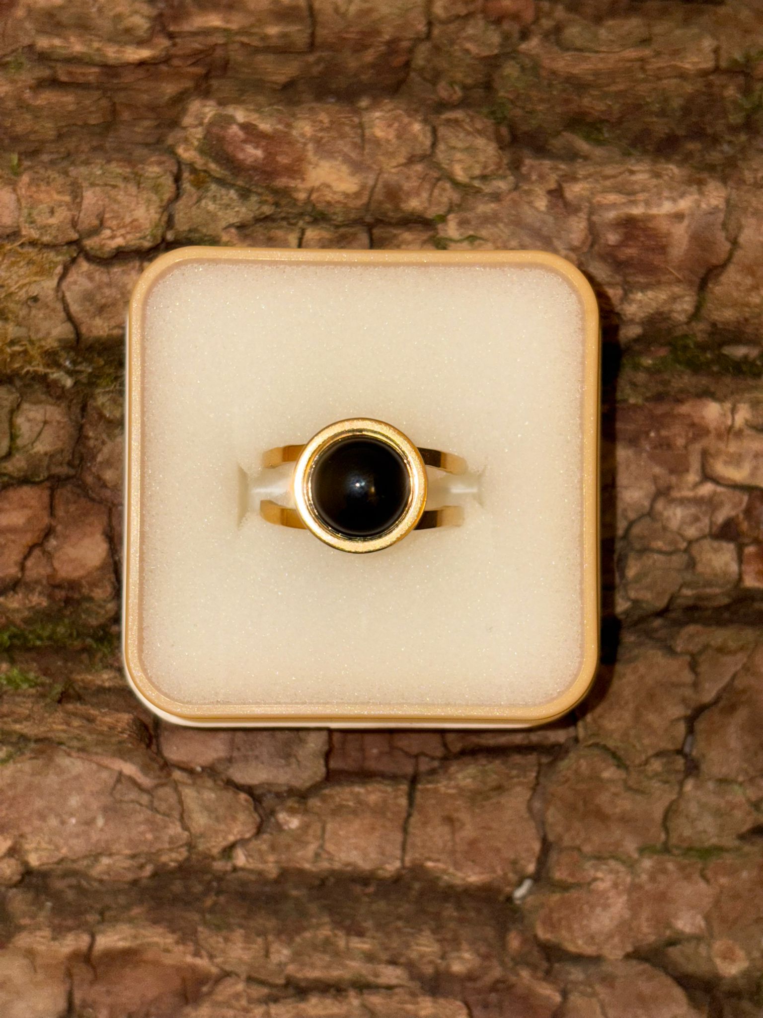 Bague pierre dorée onyx
