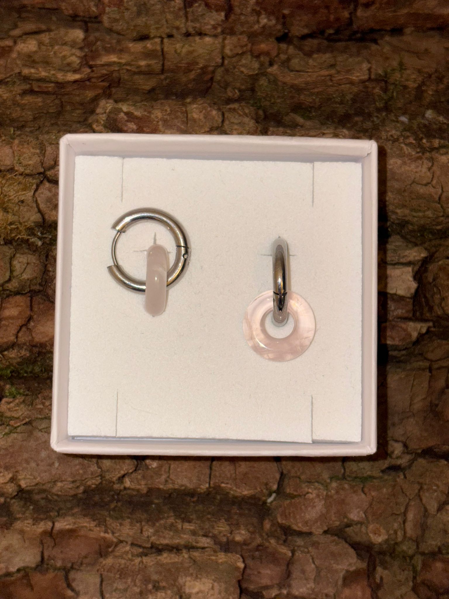 Boucles d’oreilles ronde argentées en Quartz rose