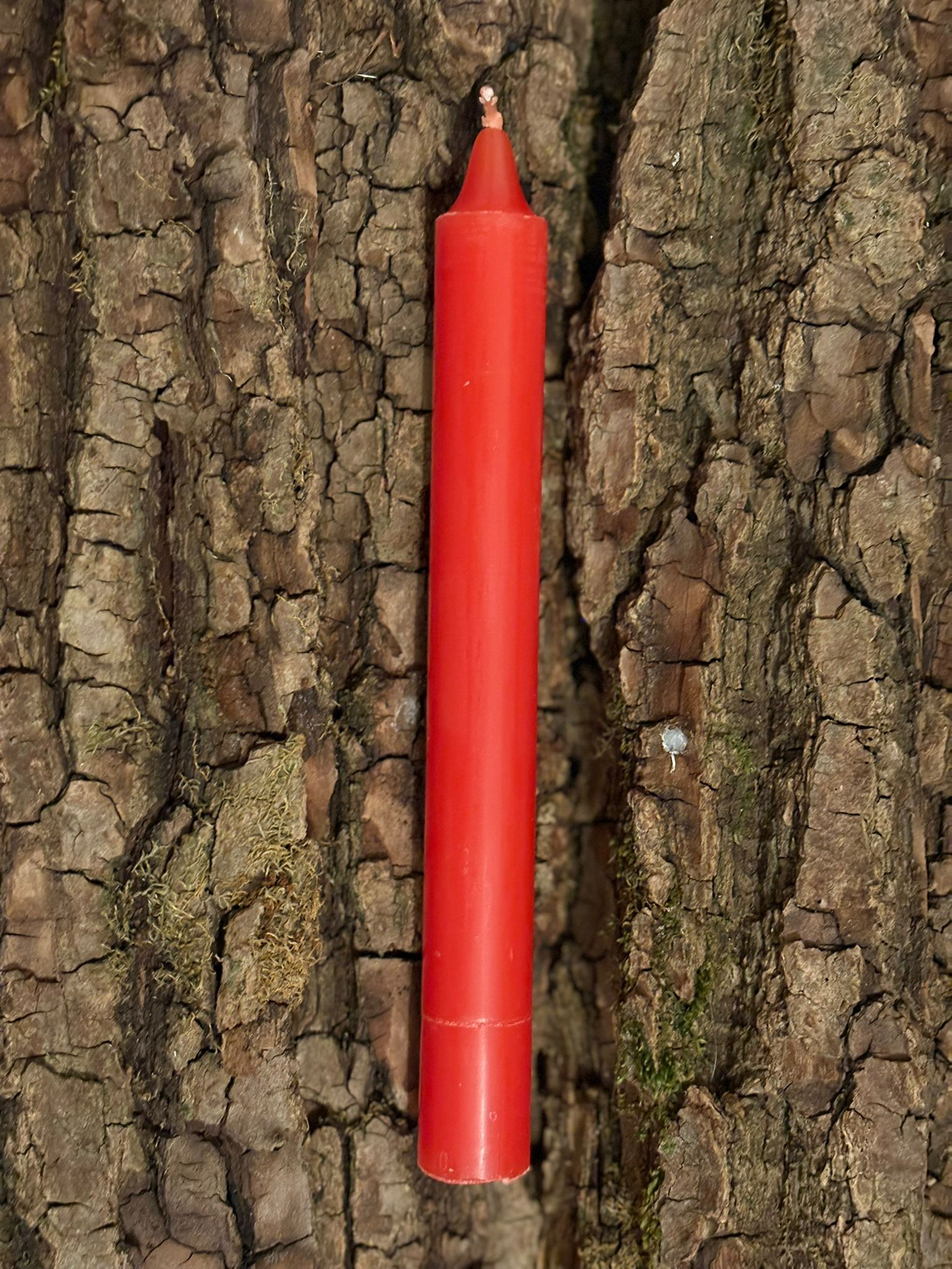 Bougie teintée dans la masse Orange   – 22 cm