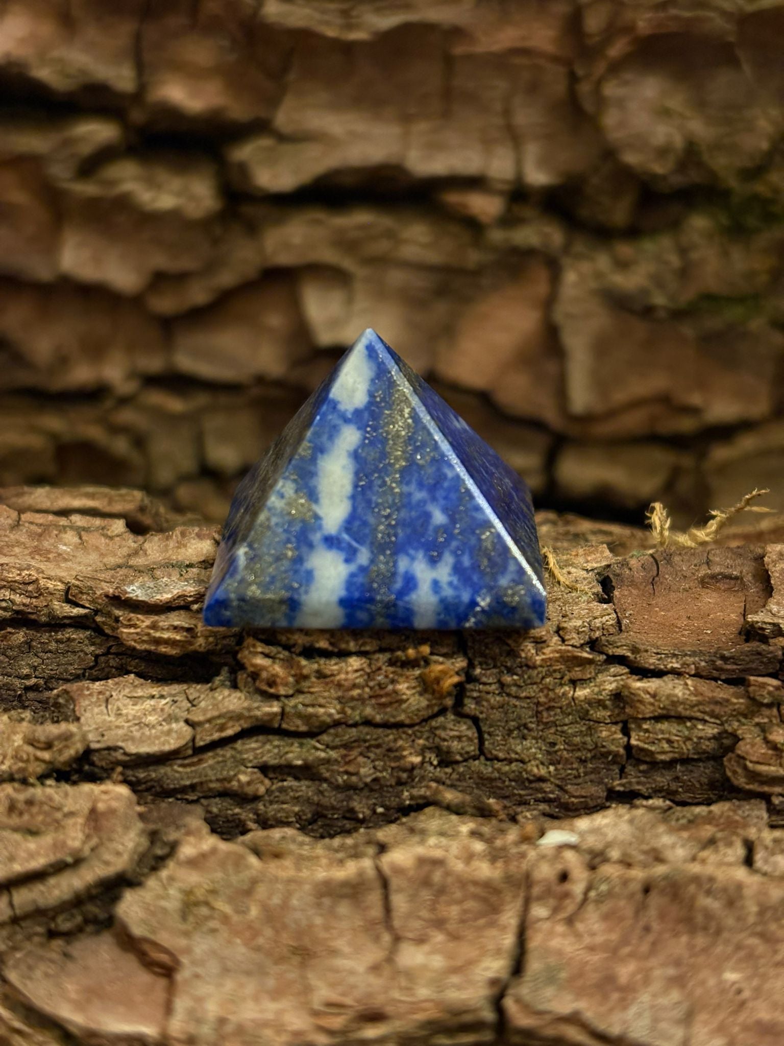 Pyramide lapis lazuli